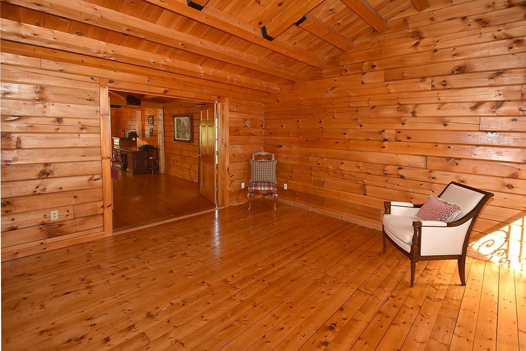 99 Davis Road Southwick, MA 01077 - Photo 18 of 30 Gallery Image 18