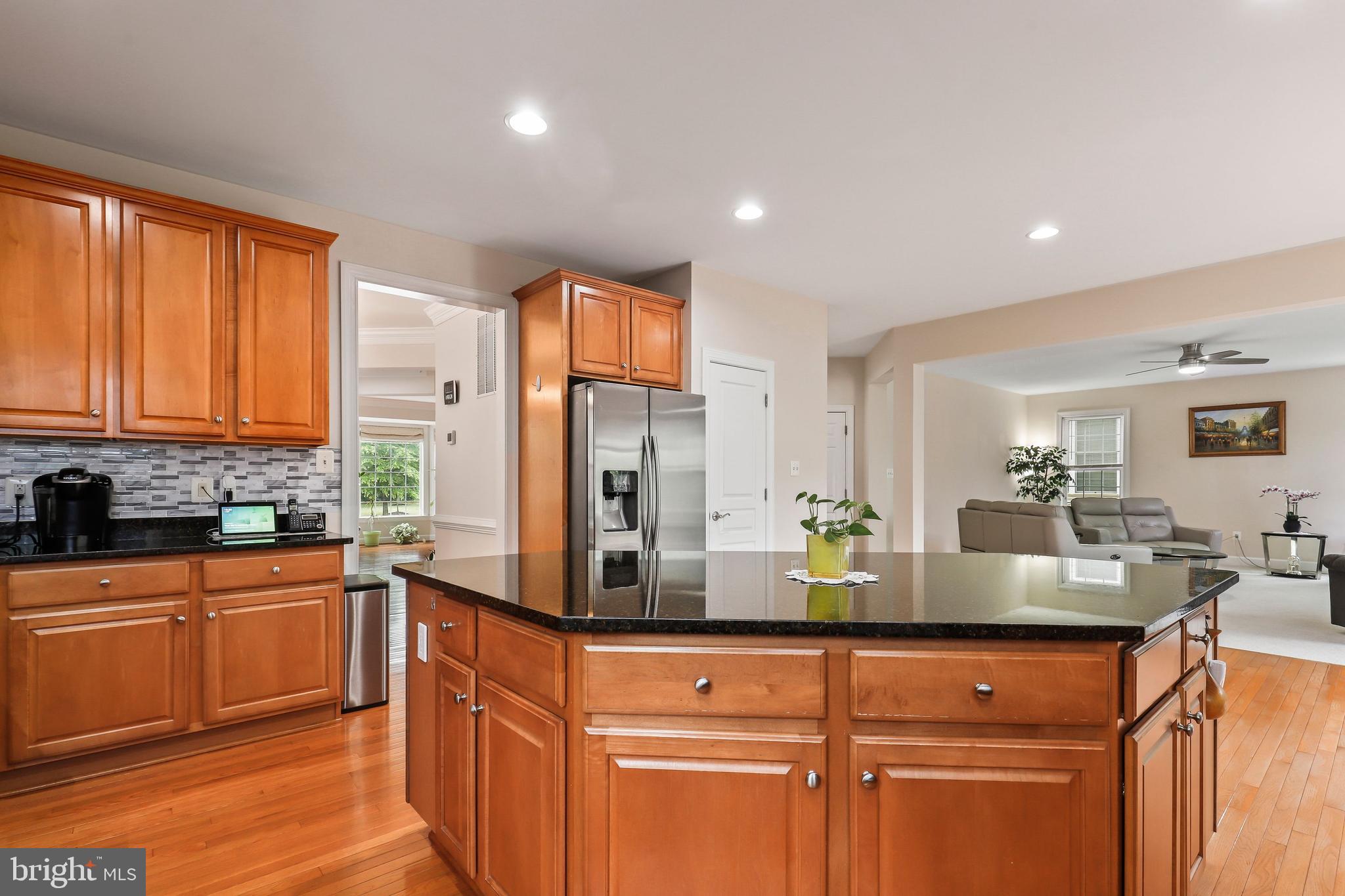 14556 Old Mill Road Centreville, VA 20121 - Photo 6 of 52 Gallery Image 6