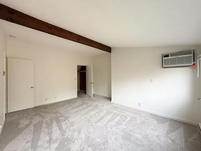 $525,000 | 126 Brook Hollow, Unit 126, Hanover, NH 03755