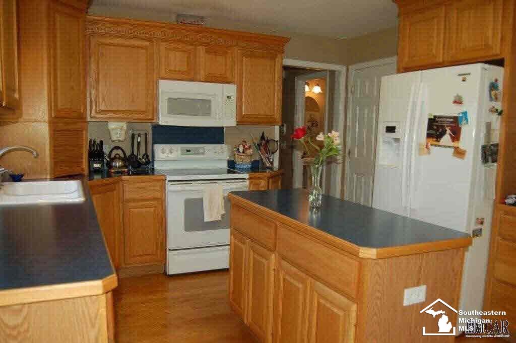 8416 Covert Road Petersburg, MI 49270 - Photo 16 of 30 21311166-15.JPG