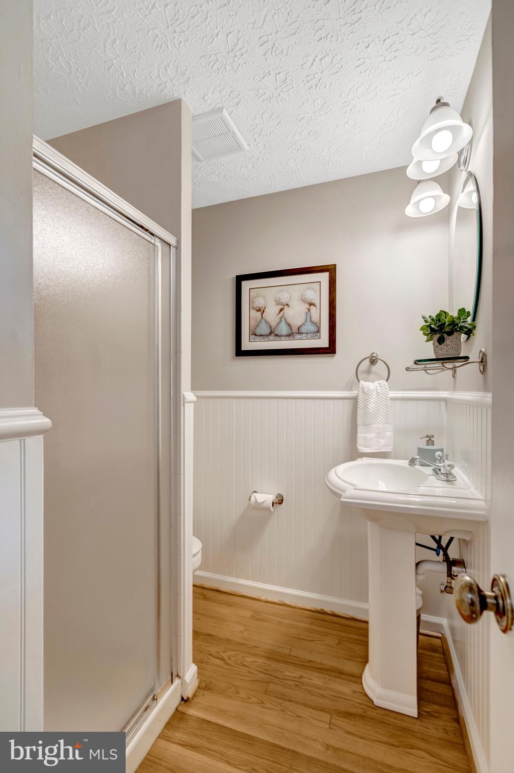 7809 Roundabout Way Springfield, VA 22153 - Photo 31 of 83 Pool-day full bath, perfectly placed