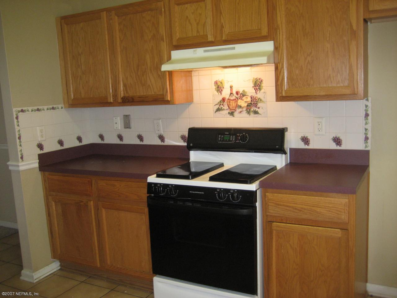 10340 Red Tip Road Jacksonville, FL 32218 - Photo 4 of 8 Kitchen