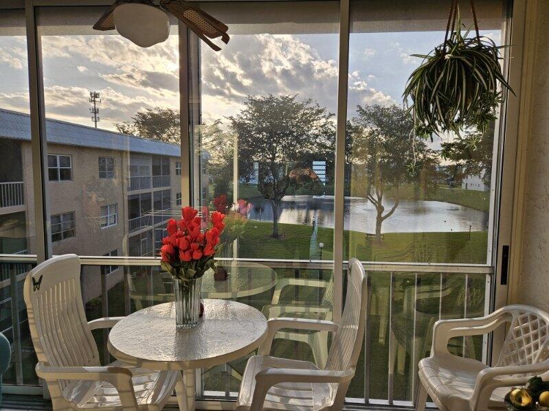 9818 Marina Boulevard Boca Raton, FL 33428 - Photo 2 of 17 Goldberg patio