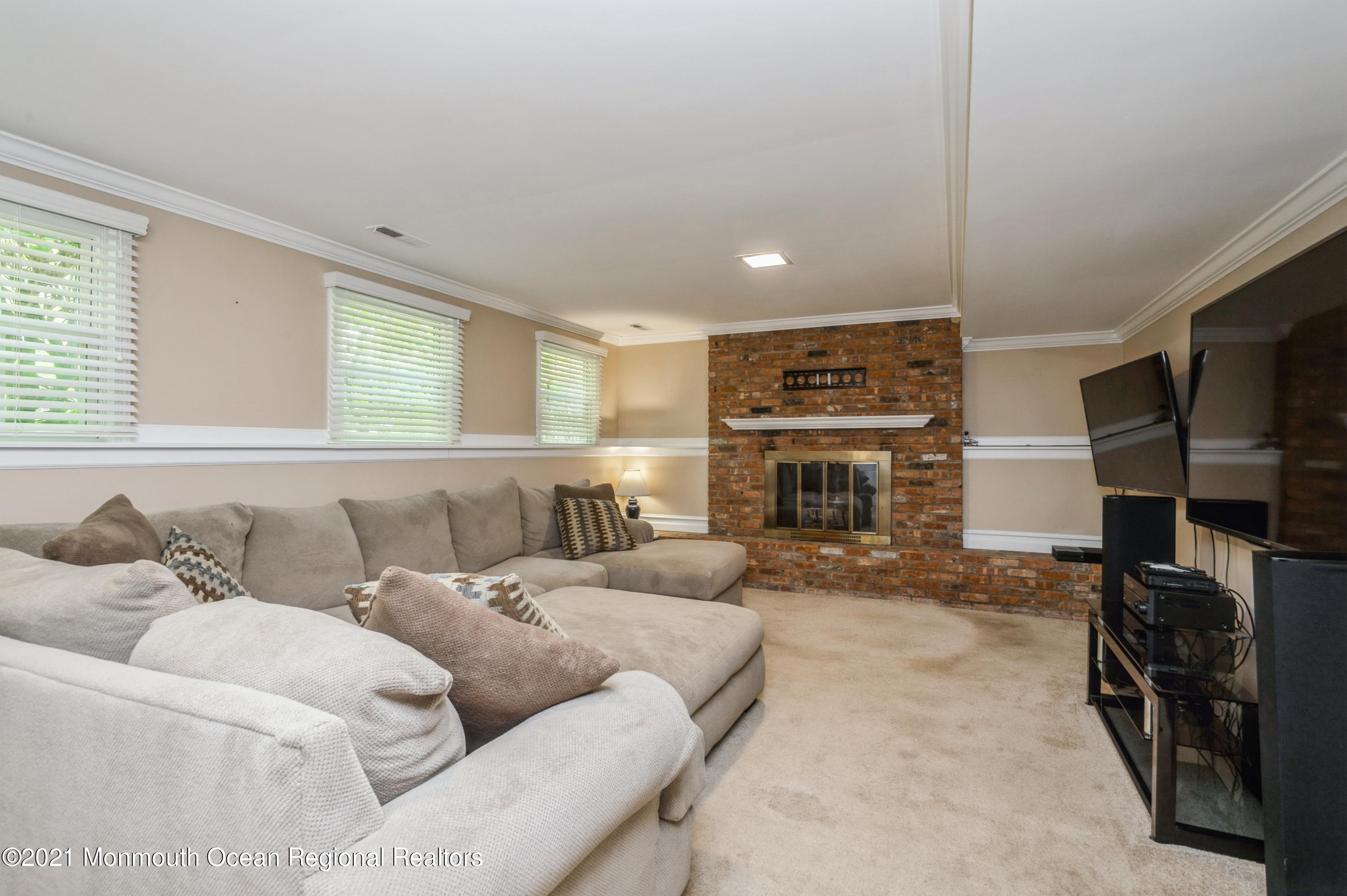 186 Ballantine Road Middletown, NJ 07748 - Photo 12 of 25 12_186Ballentine_3001_FamilyRoom_HiRes