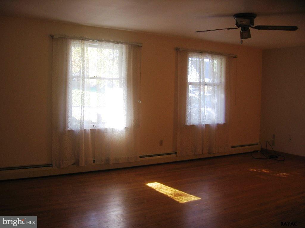 27 Valley Road Shrewsbury, PA 17361 - Photo 10 of 14 Gallery Image 10