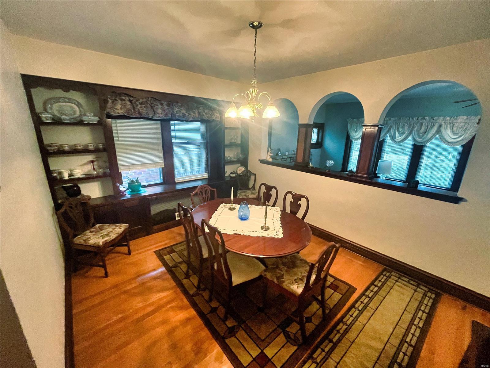 5721 Rhodes Avenue St. Louis, MO 63109 - Photo 6 of 23 Gallery Image 6