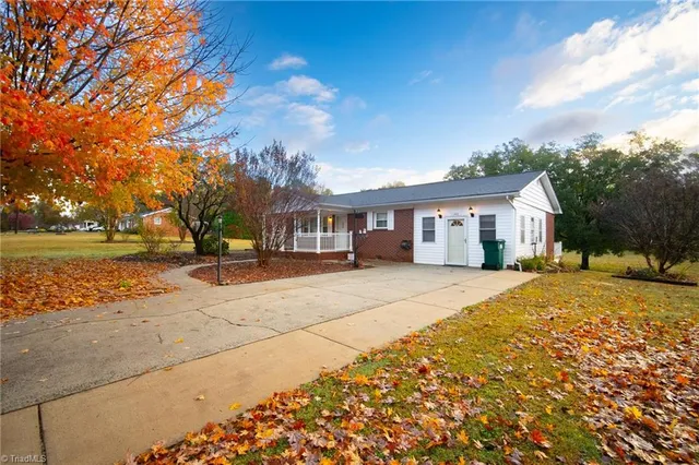 $235,000 | 445 Garland Drive, Lexington, NC 27295