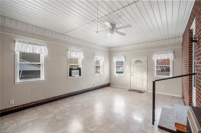 $235,000 | 445 Garland Drive, Lexington, NC 27295