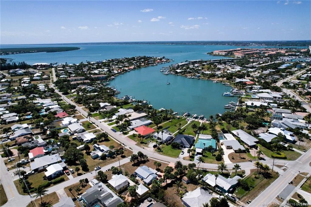 206 Fernandina Street Fort Pierce, FL 34949 - Photo 13 of 53