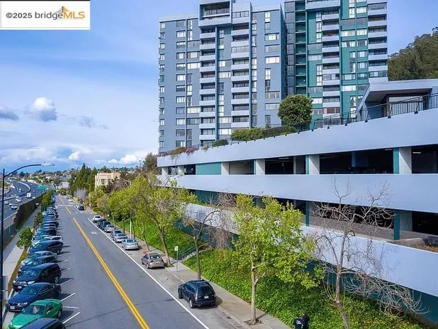 $379,000 | 555 Pierce Street, Unit 226, Albany, CA 94706