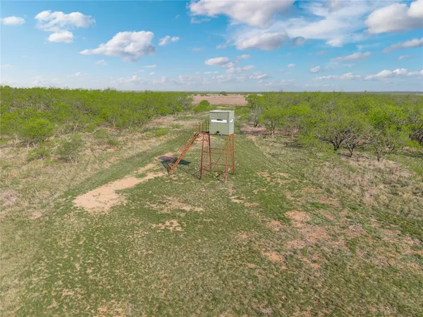 $1,830,180 | 401 County Road 498, Goldsboro, TX 79519