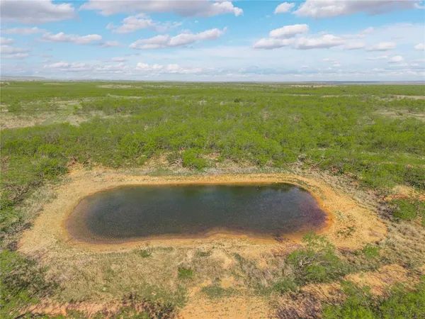 $1,830,180 | 401 County Road 498, Goldsboro, TX 79519