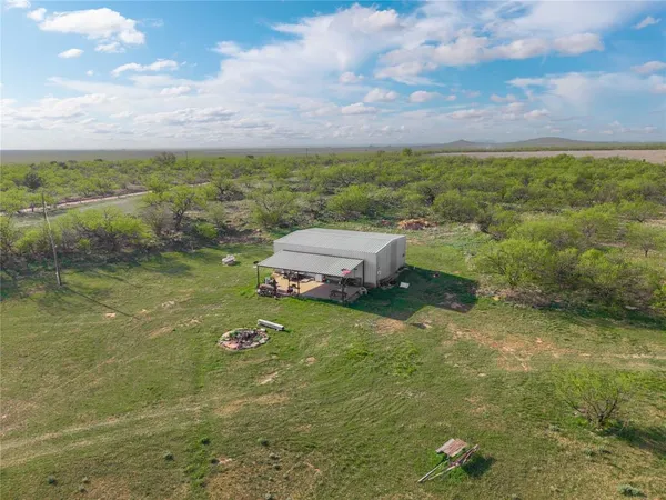 $1,830,180 | 401 County Road 498, Goldsboro, TX 79519