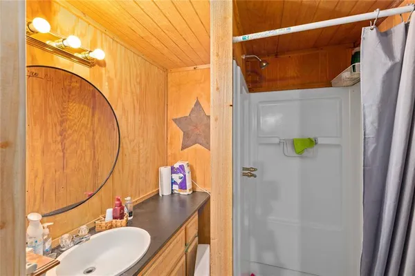 $1,830,180 | 401 County Road 498, Goldsboro, TX 79519