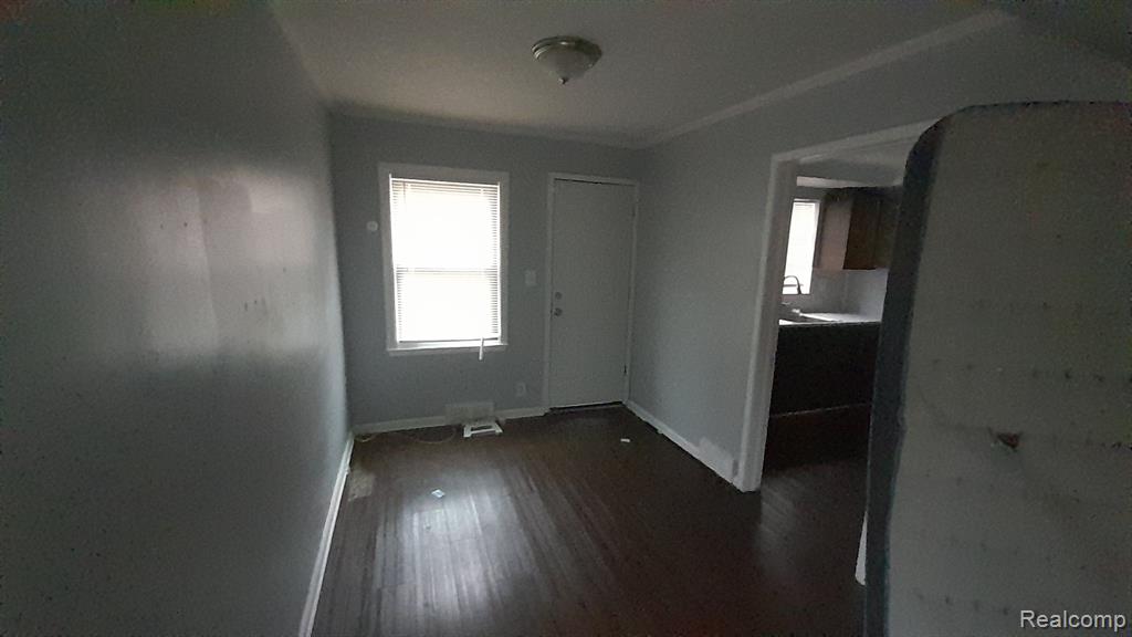 10863 Nottingham Road Detroit, MI 48224 - Photo 4 of 12