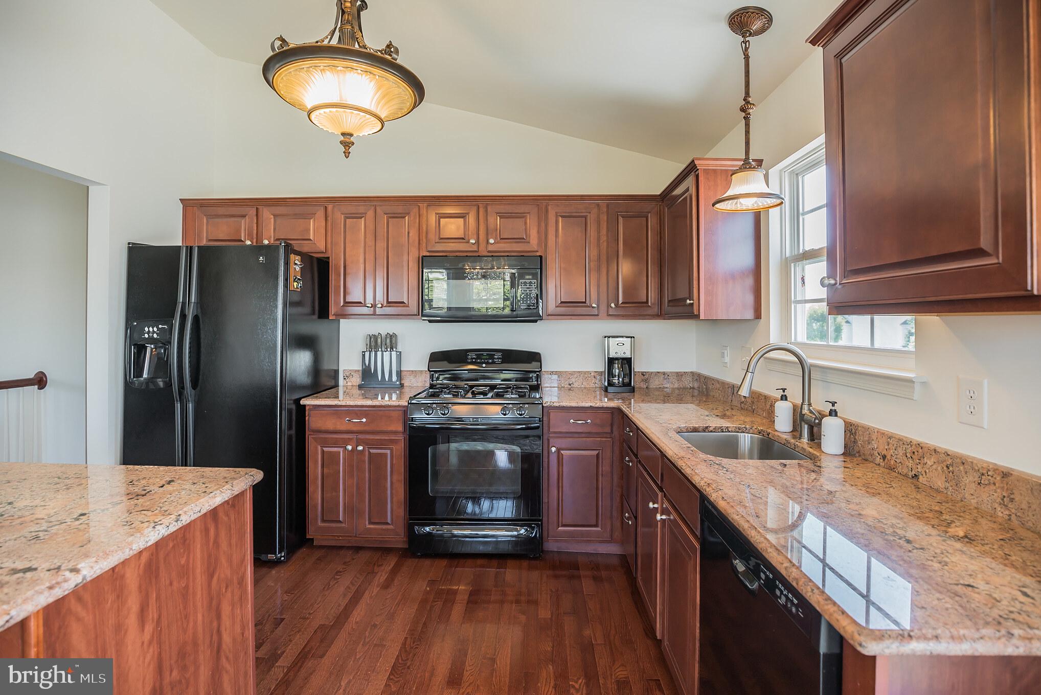 32 Buckeye Road Swedesboro, NJ 08085 - Photo 10 of 30 Granite counter tops