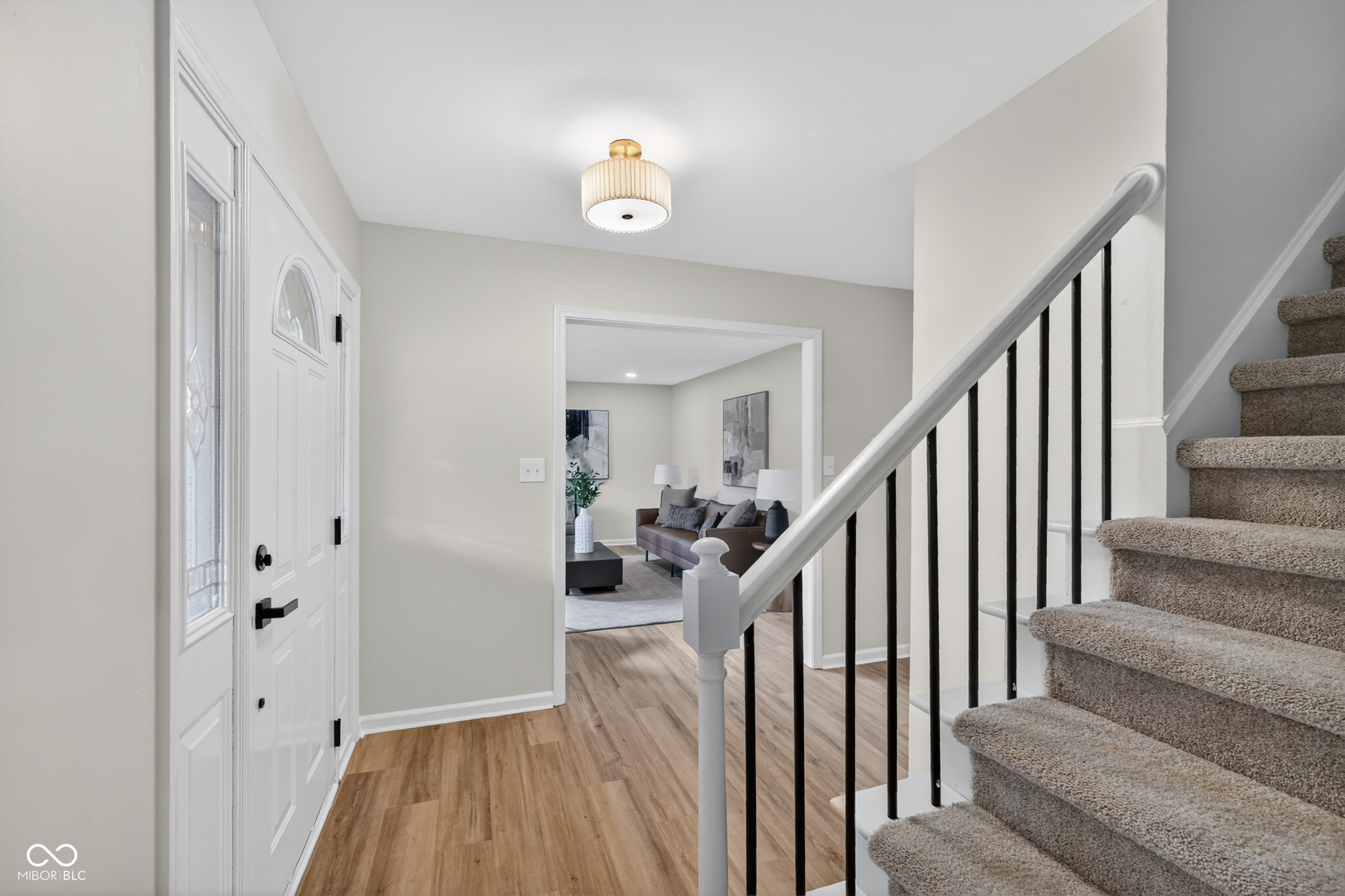 10511 Lakeshore Drive East Carmel, IN 46033 - Photo 6 of 42