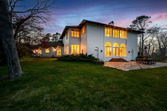 $2,100,000 | 3009 Main Street, Barnstable, MA 02630