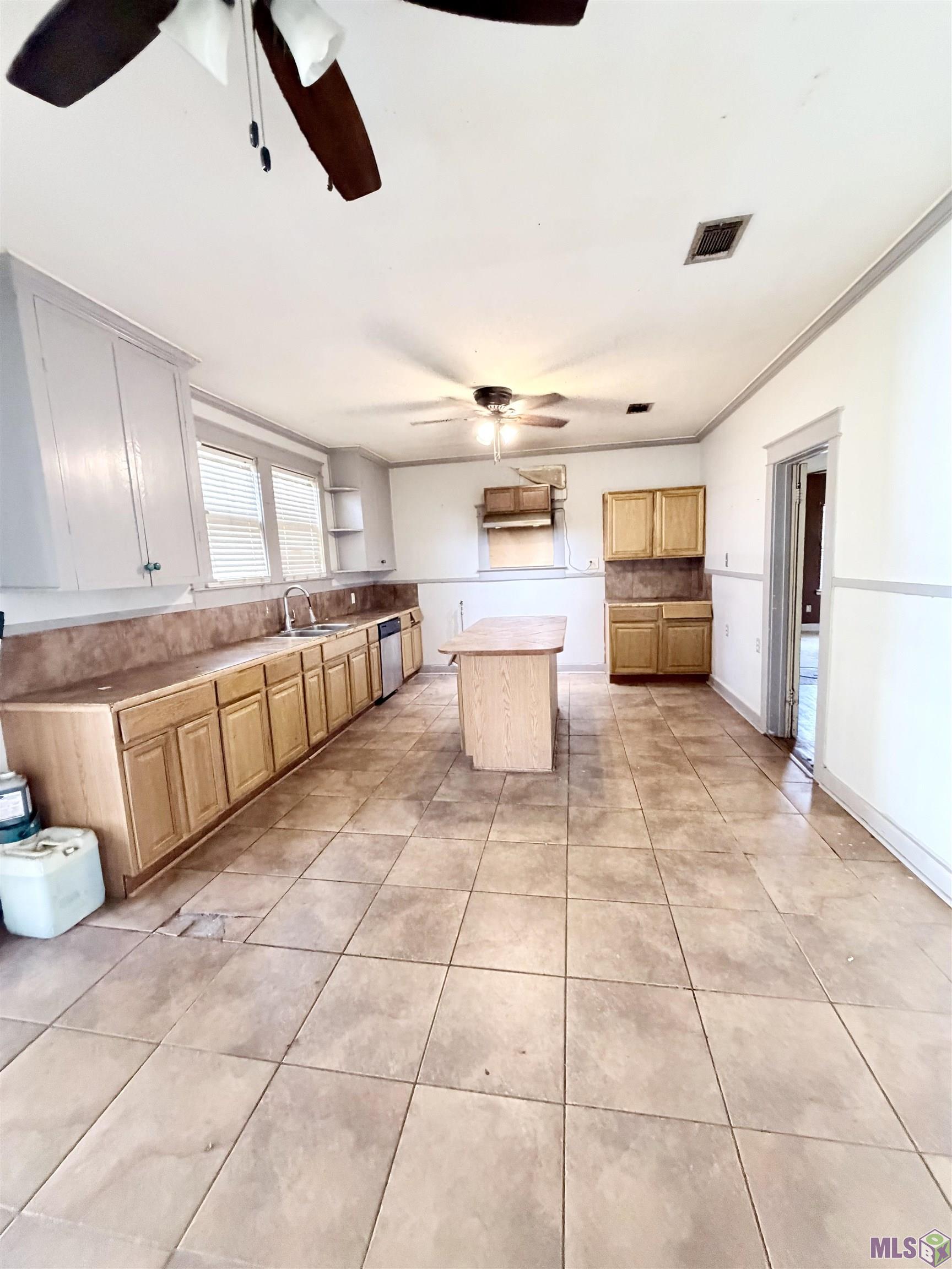 380 Bernardo Street Baton Rouge, LA 70806 - Photo 4 of 22