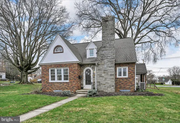 $349,900 | 105 Martin Avenue, Ephrata, PA 17522