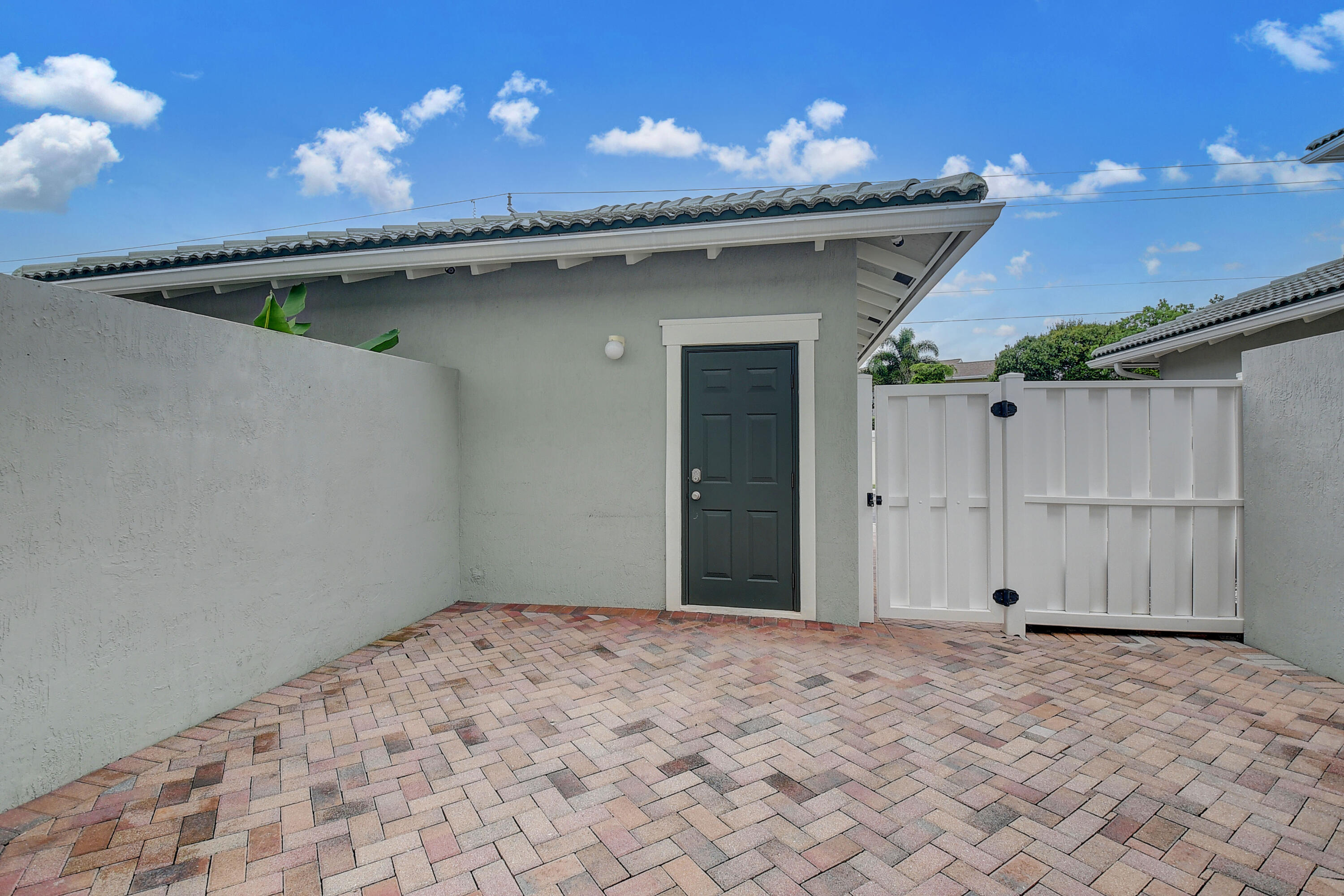 1021 Northwest 18th Avenue Boca Raton, FL 33431 - Photo 13 of 37 19_dsc_0880_1_2_3_4
