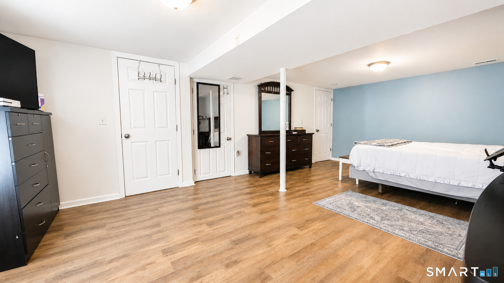 6 Sinclair Street Windsor, CT 06095 - Photo 9 of 22 Gallery Image 9