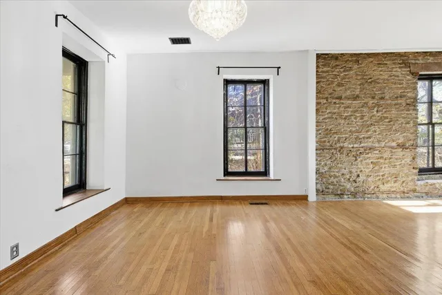 $380,000 | 480 Iglehart Avenue, St. Paul, MN 55103