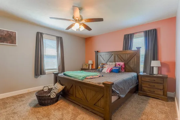 $159,900 | 211 West 8th Street, Grandview, IN 47615