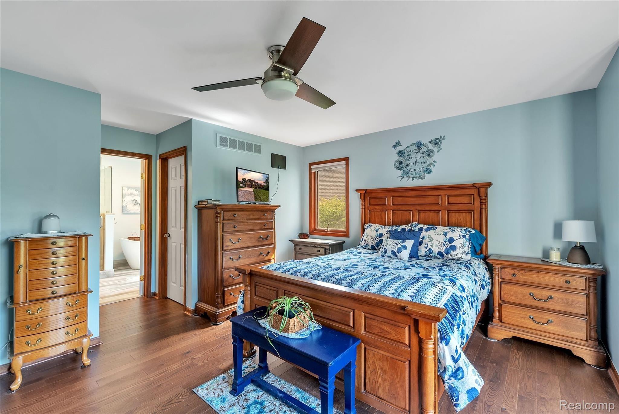 22684 Woodruff Road Flat Rock, MI 48134 - Photo 20 of 59 22-22684 Woodruff Rd-Windowstill Real Estate Photography-22.jpg