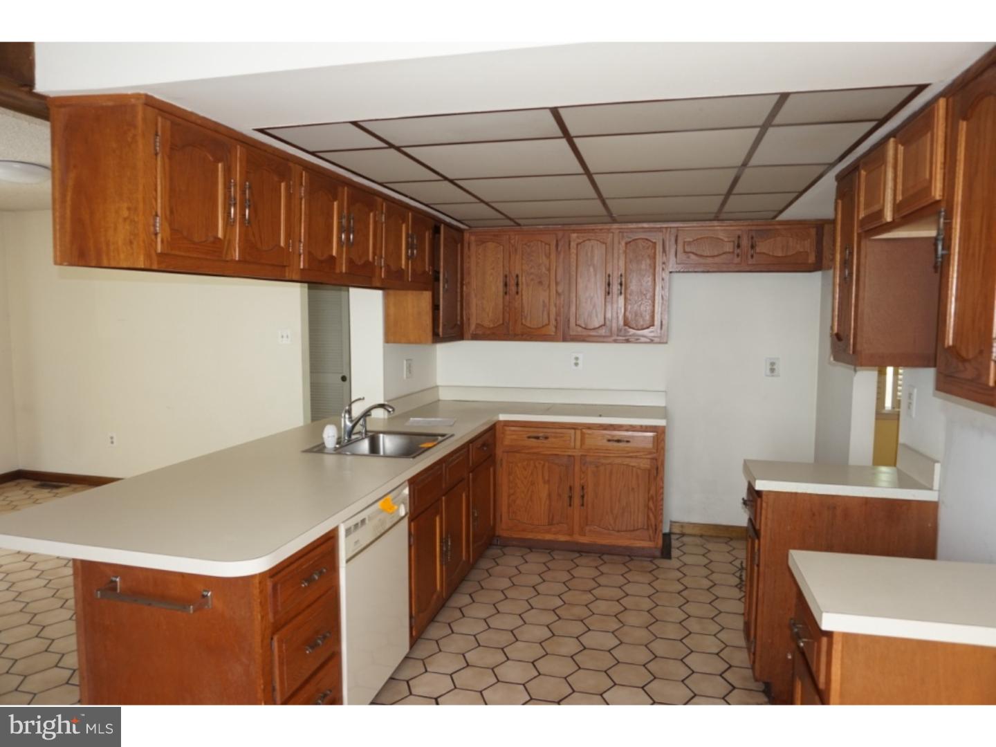 1207 Sequoia Road Cherry Hill, NJ 08003 - Photo 8 of 17 Gallery Image 8