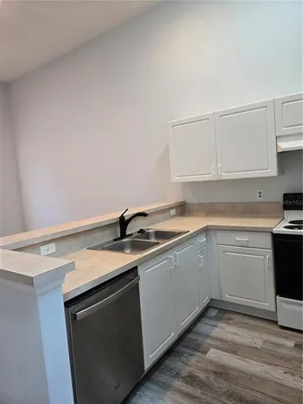 $1,875 | 13200 West Newberry Road, Unit Z145, Newberry, FL 32669