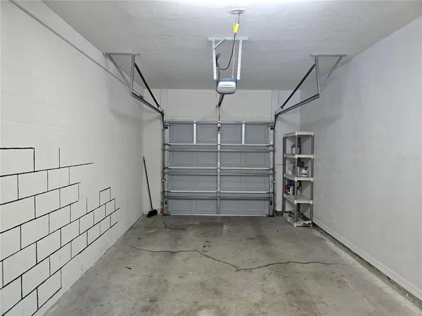 $1,875 | 13200 West Newberry Road, Unit Z145, Newberry, FL 32669