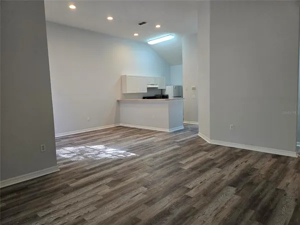 $1,875 | 13200 West Newberry Road, Unit Z145, Newberry, FL 32669