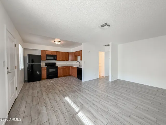 $995 | 349 North 11th Street, Unit 207, Phoenix, AZ 85006