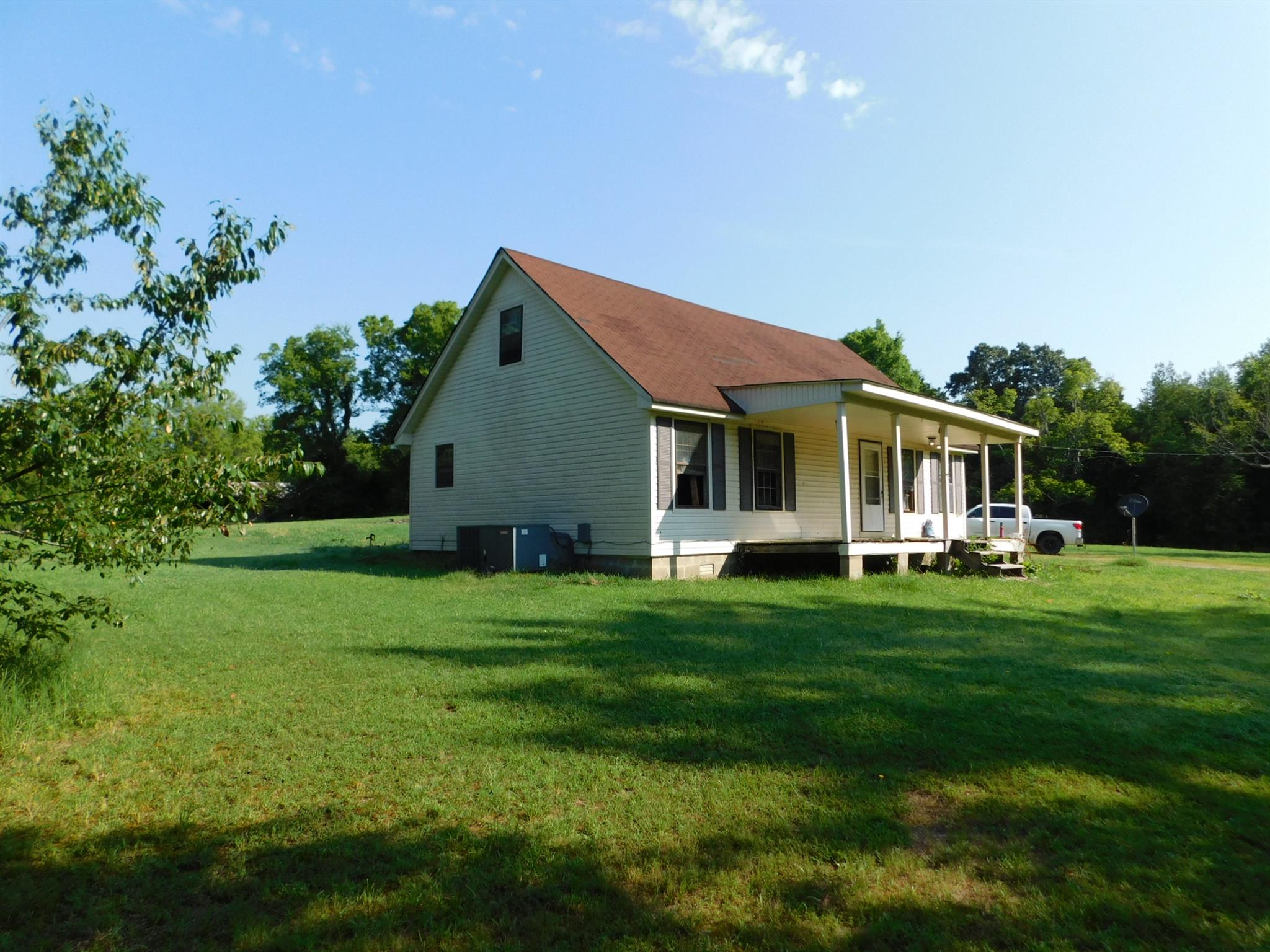 3035 Glendale Road Adamsville, TN 38310 - Photo 4 of 29 Gallery Image 4