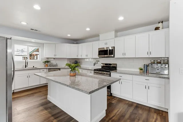 $699,000 | 3311 Whitney Avenue, Sacramento, CA 95821