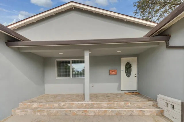 $699,000 | 3311 Whitney Avenue, Sacramento, CA 95821