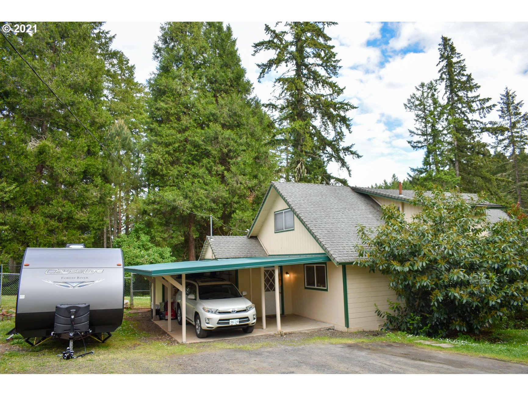 1300 Bennett Creek Road Cottage Grove, OR 97424 - Photo 3 of 22 Gallery Image 3