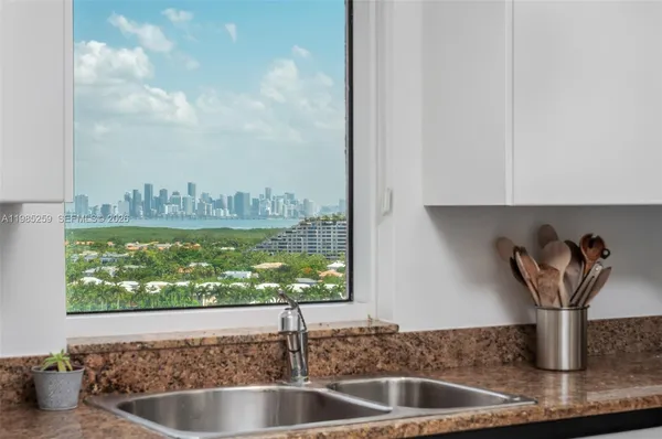 $4,550,000 | 781 Crandon Boulevard, Unit 1603, Key Biscayne, FL 33149