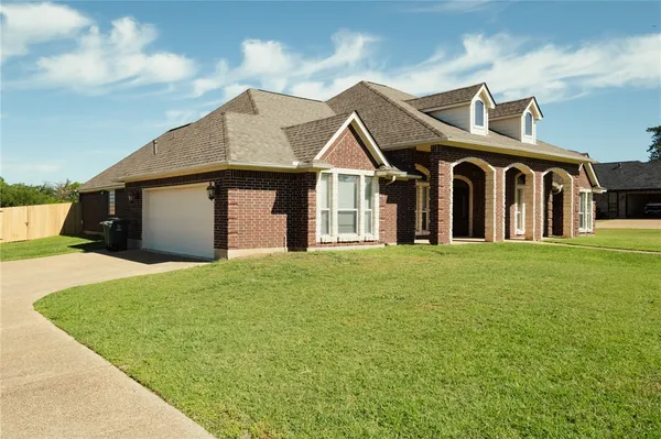 $775,000 | 4017 Austins Estates Drive, Bryan, TX 77808