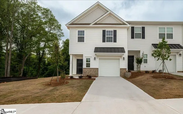 $1,800 | 124 Selton Place, Taylors, SC 29687