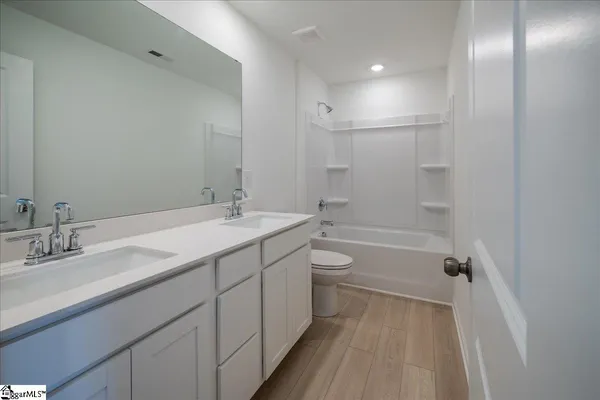 $1,800 | 124 Selton Place, Taylors, SC 29687