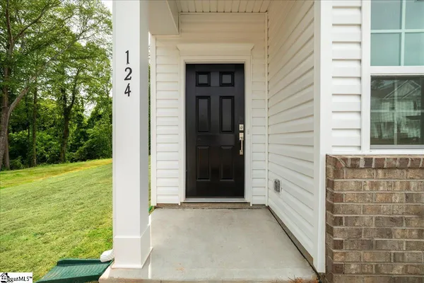 $1,800 | 124 Selton Place, Taylors, SC 29687