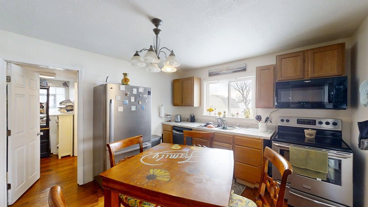 215 Grove Street Weldon, IL 61882 - Photo 11 of 24