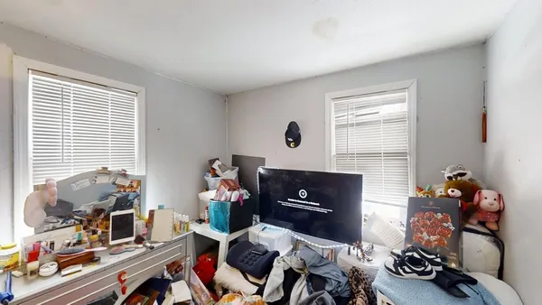 $93,900 | 215 Grove Street, Weldon, IL 61882