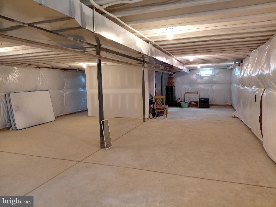 91 Stewart Road Pilesgrove, NJ 08098 - Photo 9 of 27 Spacious, versatile basement retreat.