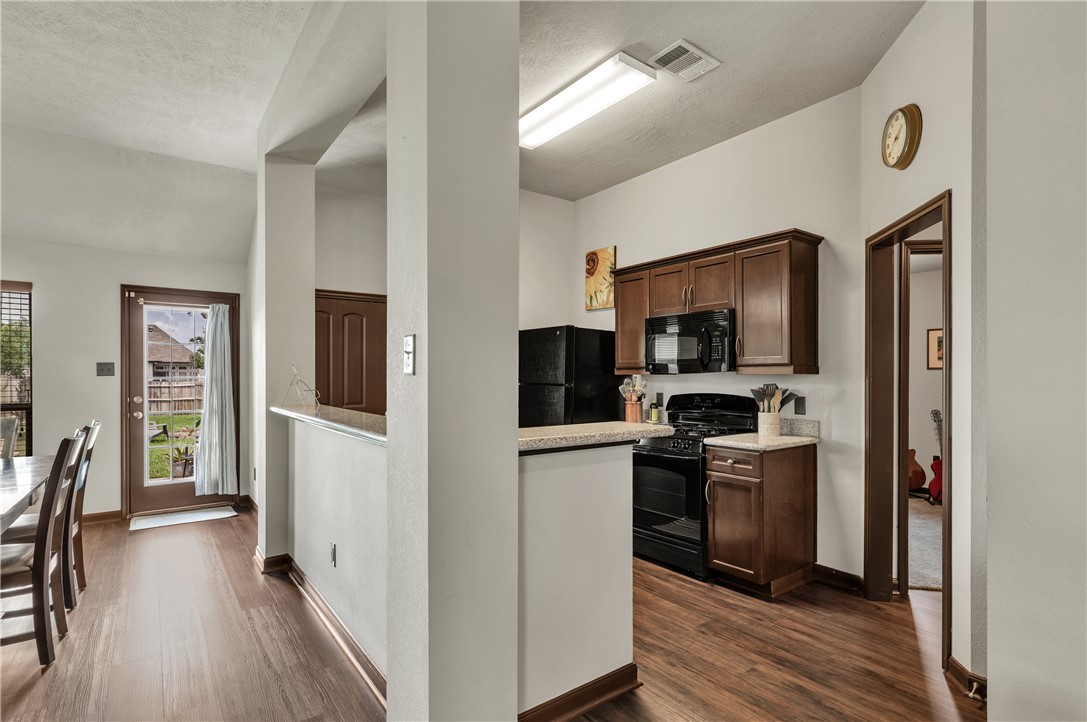 2025 Positano Loop Bryan, TX 77808 - Photo 6 of 26