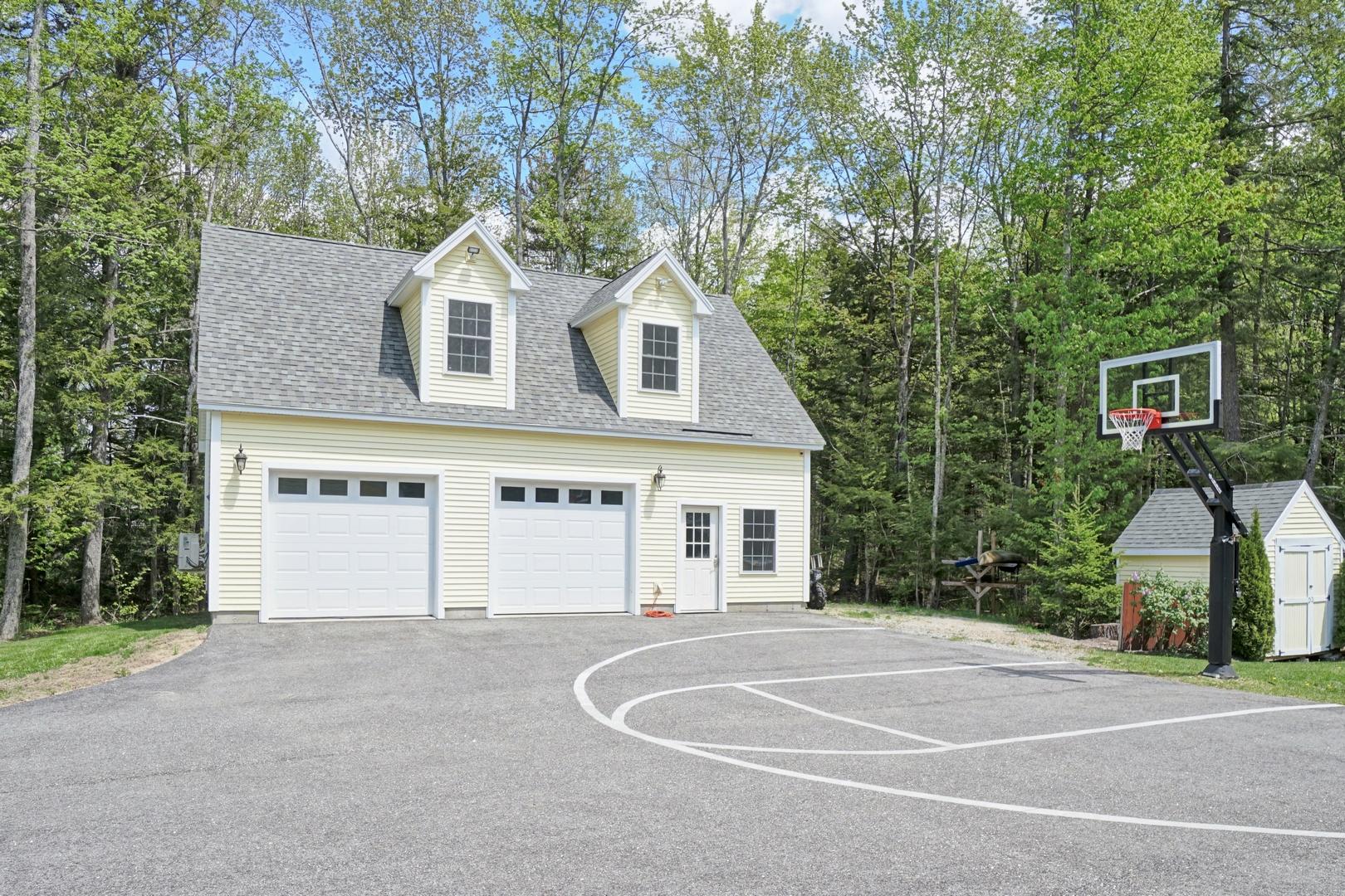 322 Holmes Road Scarborough, ME 04074 - Photo 8 of 115 1 (5)
