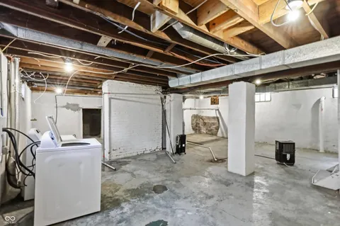 $215,000 | 4340 Guilford Avenue, Indianapolis, IN 46205