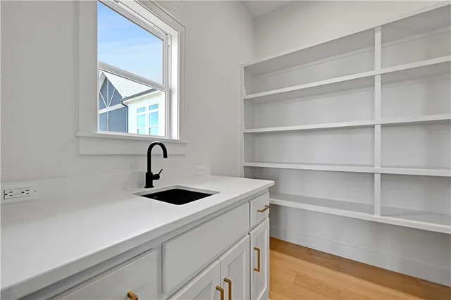 $849,950 | 22164 West 94th Terrace, Lenexa, KS 66220